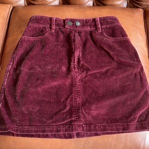 Burgundy Hollister corduroy skirt. Size 7. Worn twice.